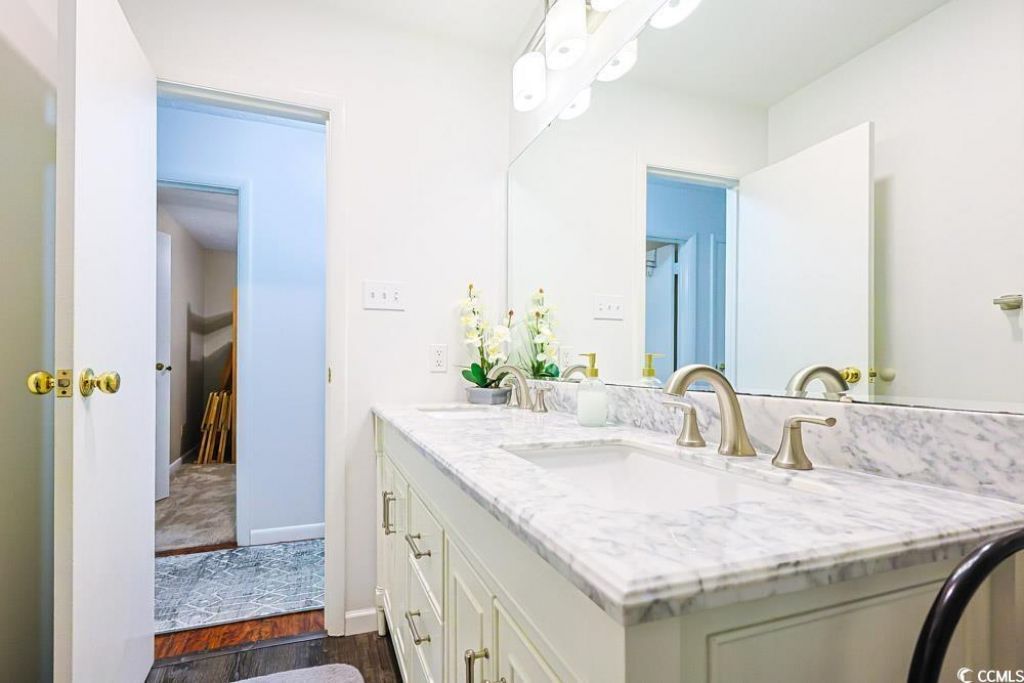 801 Talbot Circle Photo 26