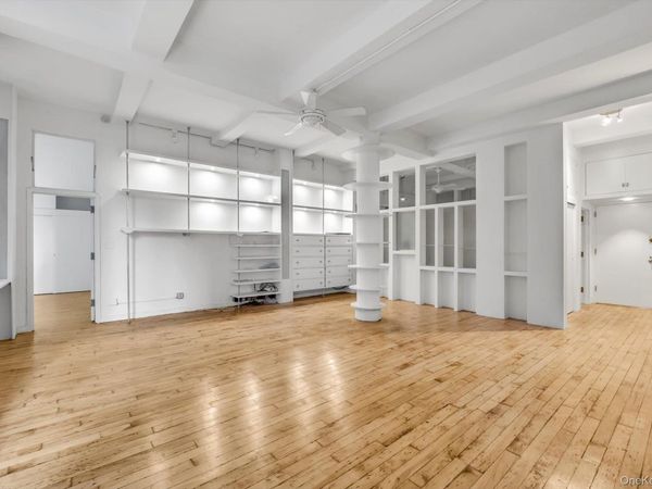 121 W 17th Street, Unit 3B, New York (Manhattan), NY 10011