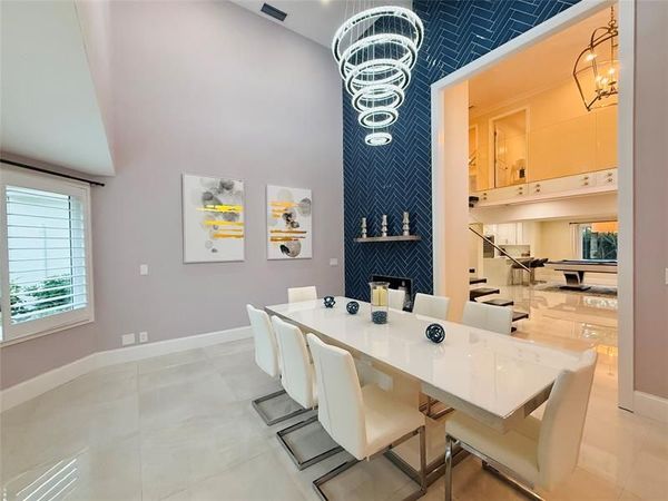 15555 Hawker Ln, Wellington, FL 33414