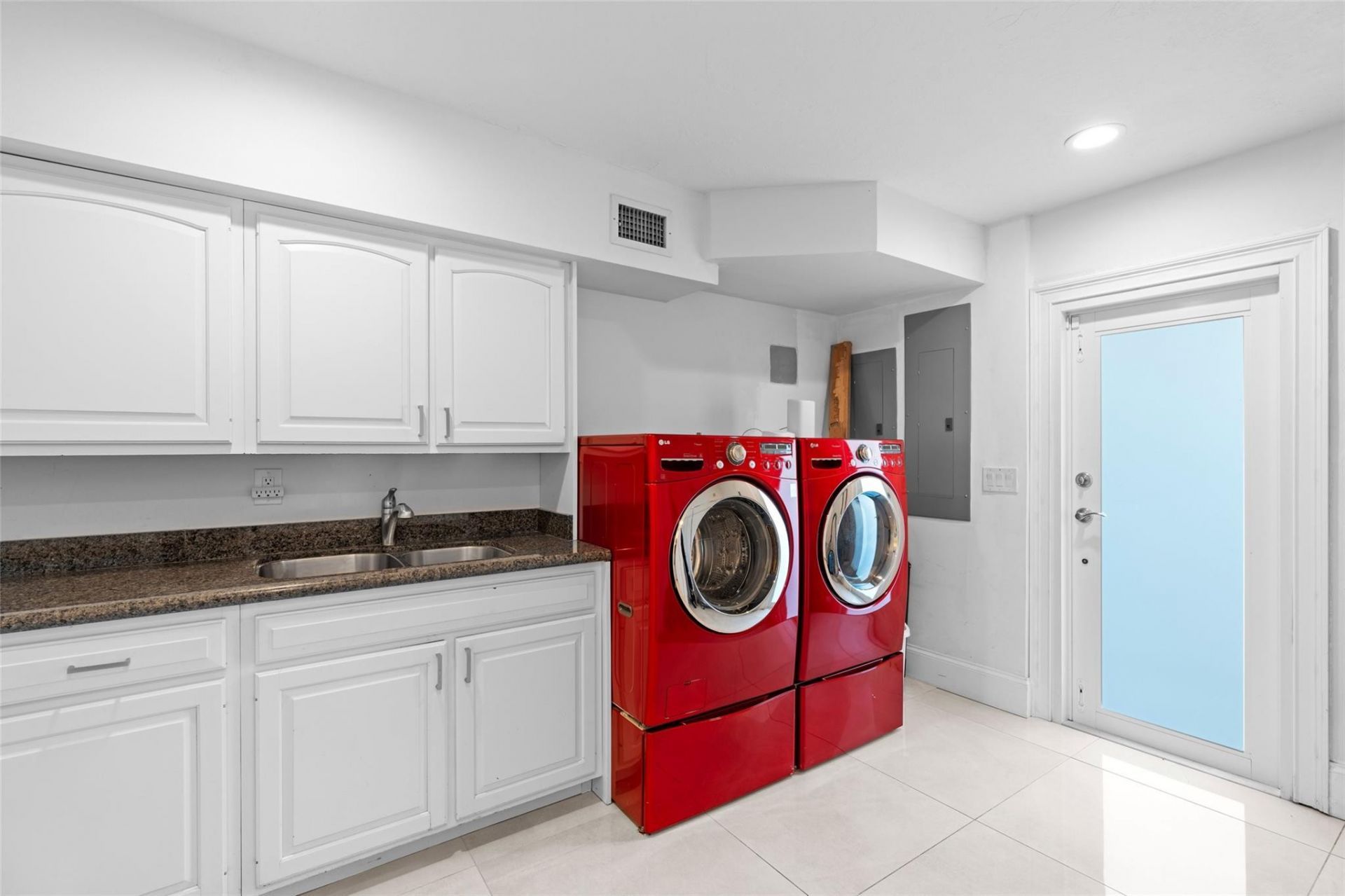 15555 Hawker Lane, Wellington, FL 33414 Photo