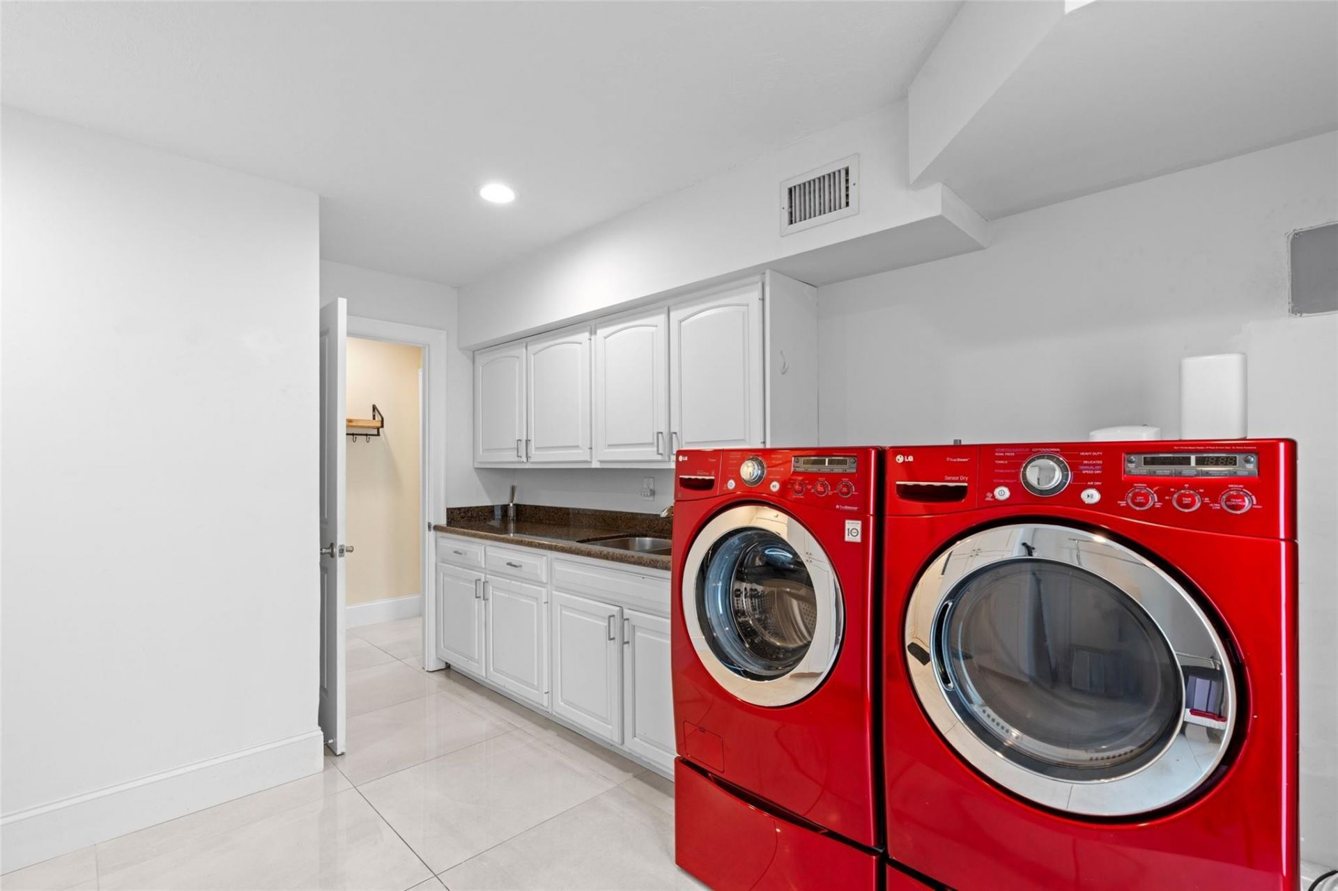 15555 Hawker Lane, Wellington, FL 33414 Photo