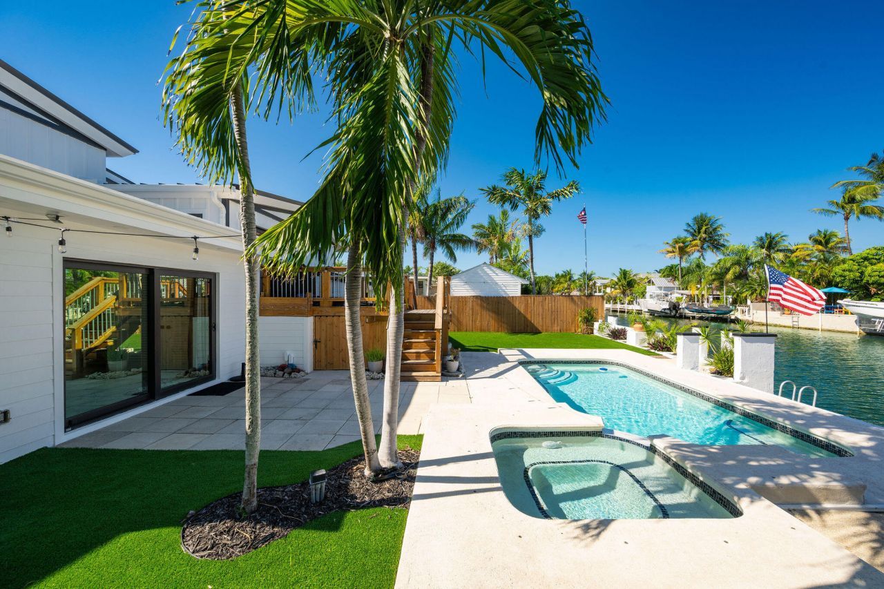 16 Azalea Drive, Key Haven, FL 33040 Photo