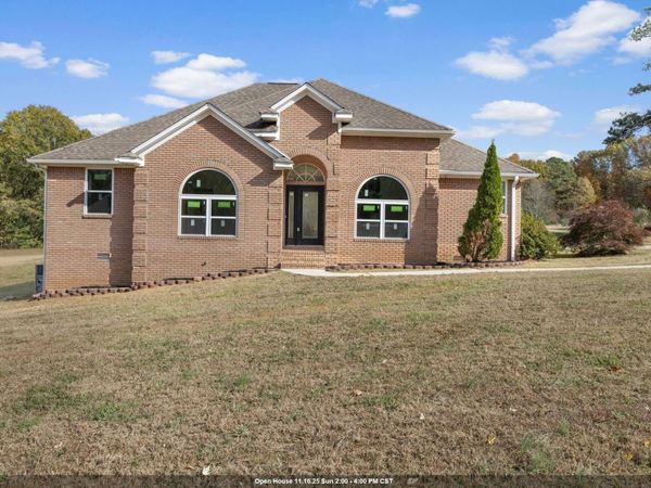 2070 Killough Dr, Tuscumbia, AL