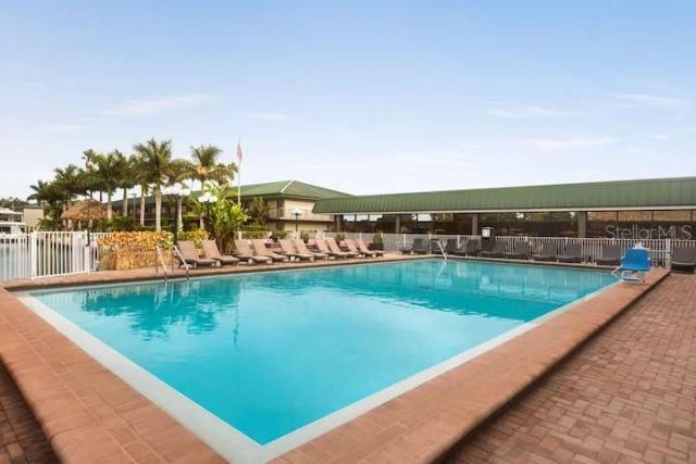 7150 N Tamiami Trail, Unit S-613, Sarasota, FL 34243 Photo