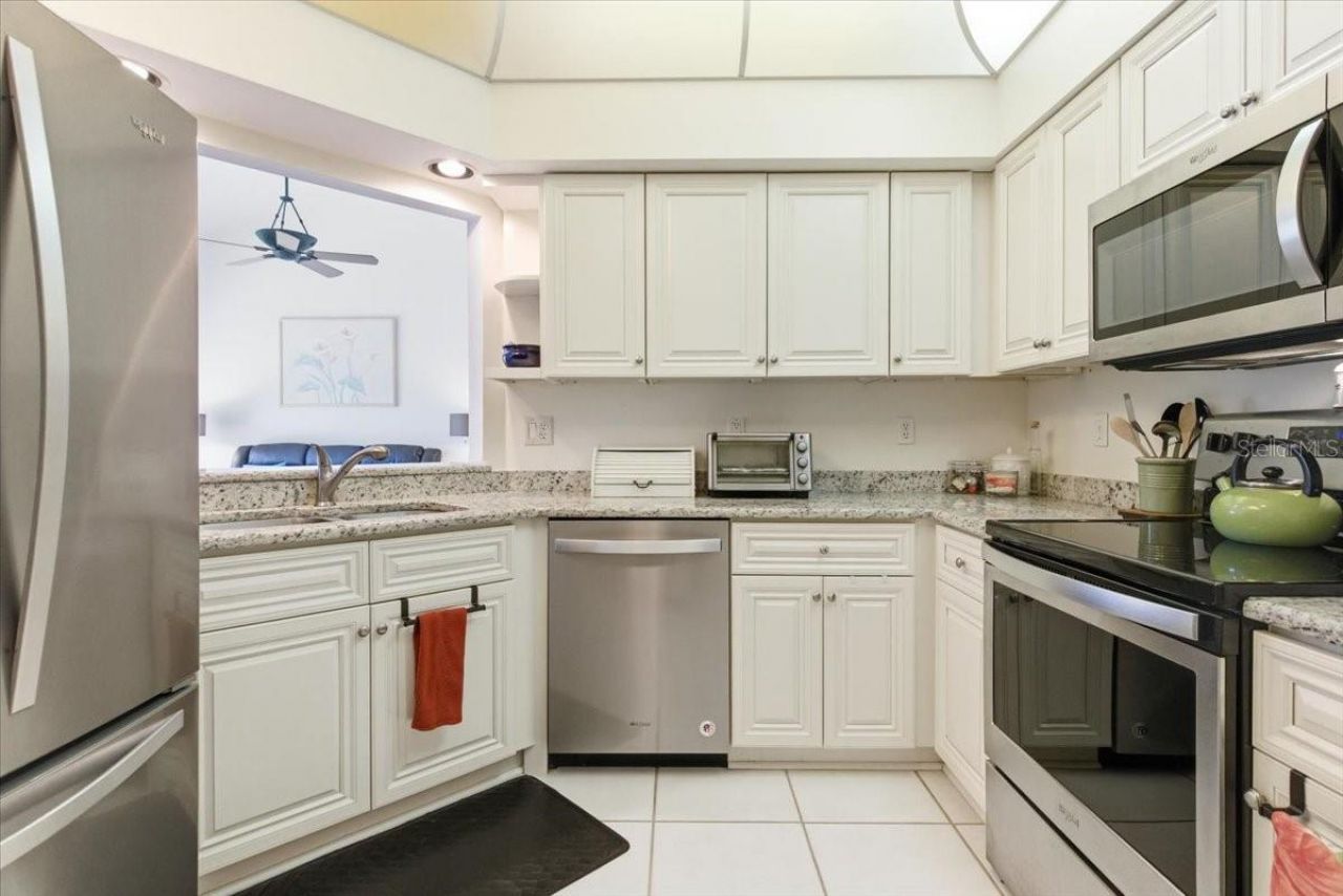 6640 Pineview Terrace, Unit 6640, Bradenton, FL 34203 Photo