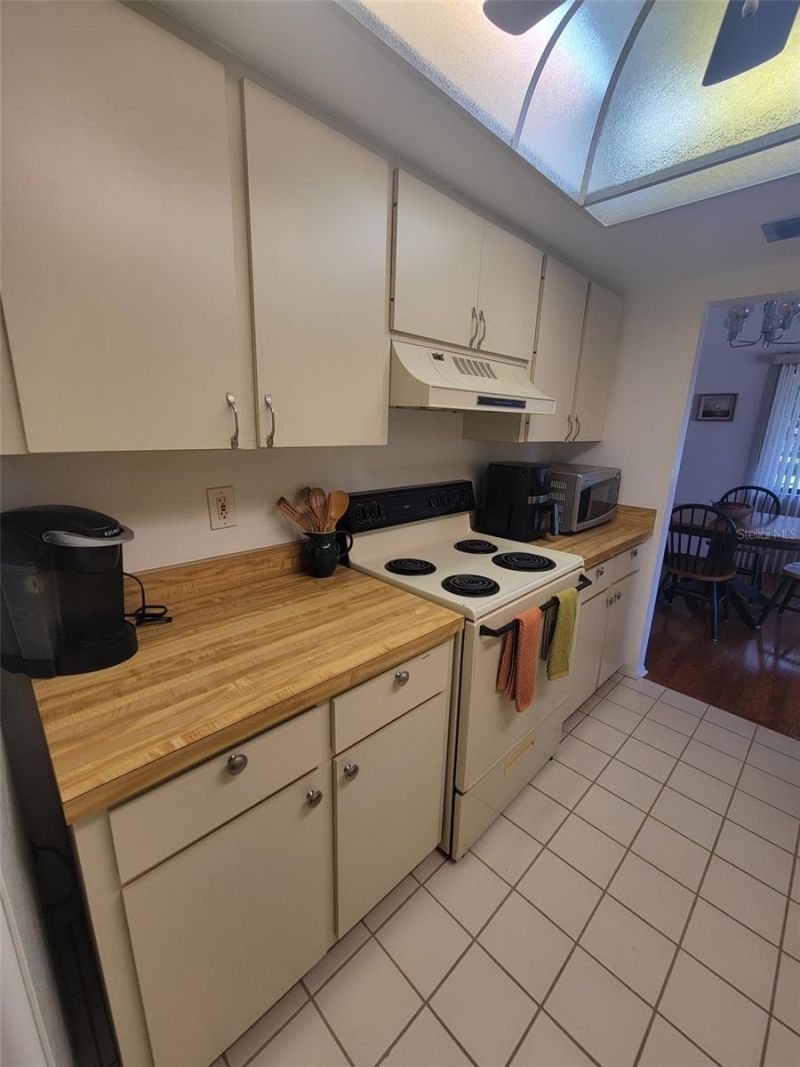 3097 Willow Green, Unit 32, Sarasota, FL 34235 Photo