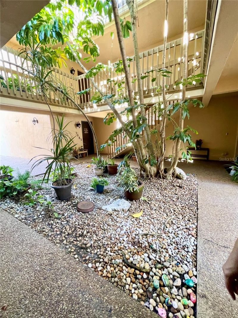 3097 Willow Green, Unit 32, Sarasota, FL 34235 Photo