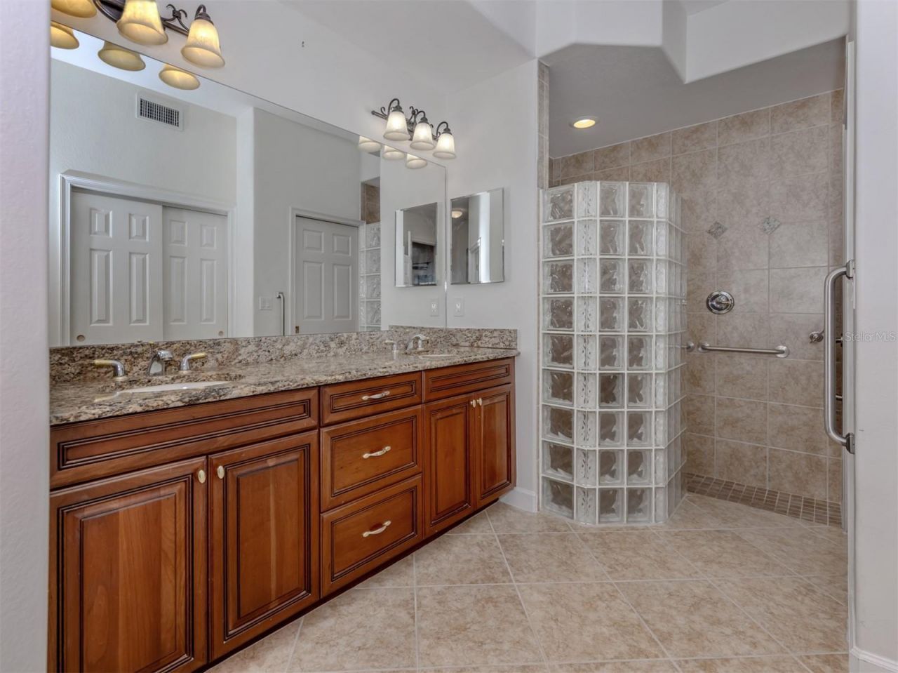 122 Bella Vista Terrace, Unit 8A, North Venice, FL 34275 Photo