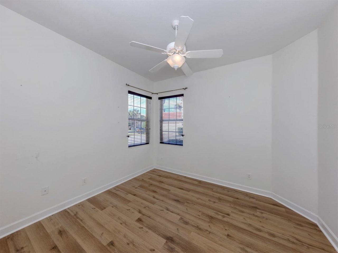 122 Bella Vista Terrace, Unit 8A, North Venice, FL 34275 Photo