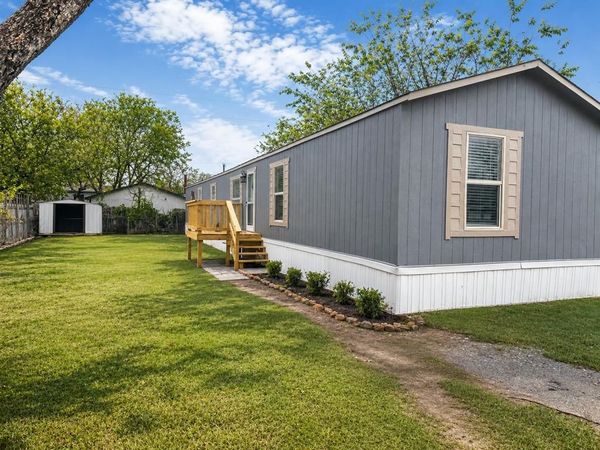 5421 Lake View Drive, Granbury, TX 76048