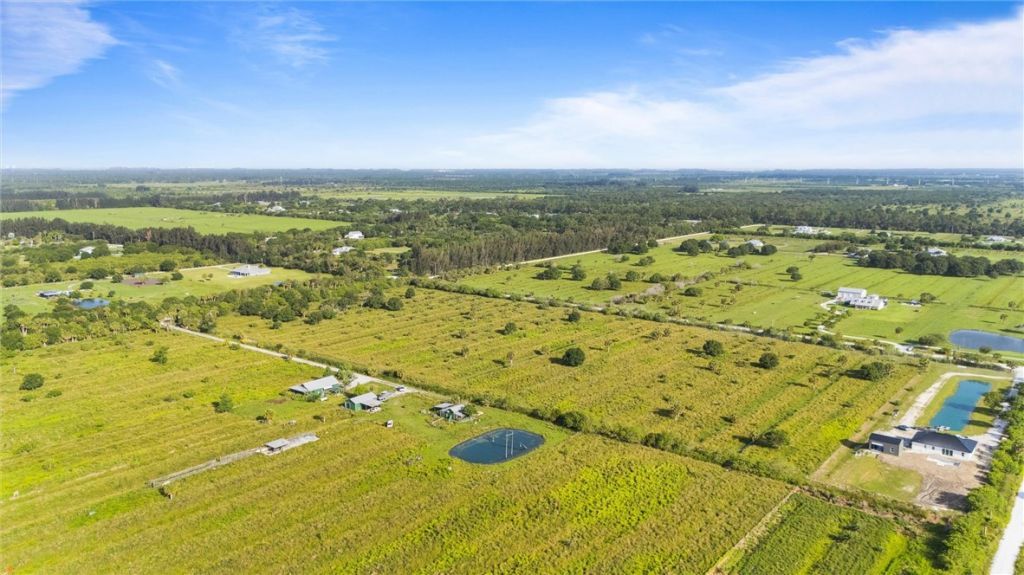 21st SW 58 Avenue, Vero Beach, FL 32968 Photo