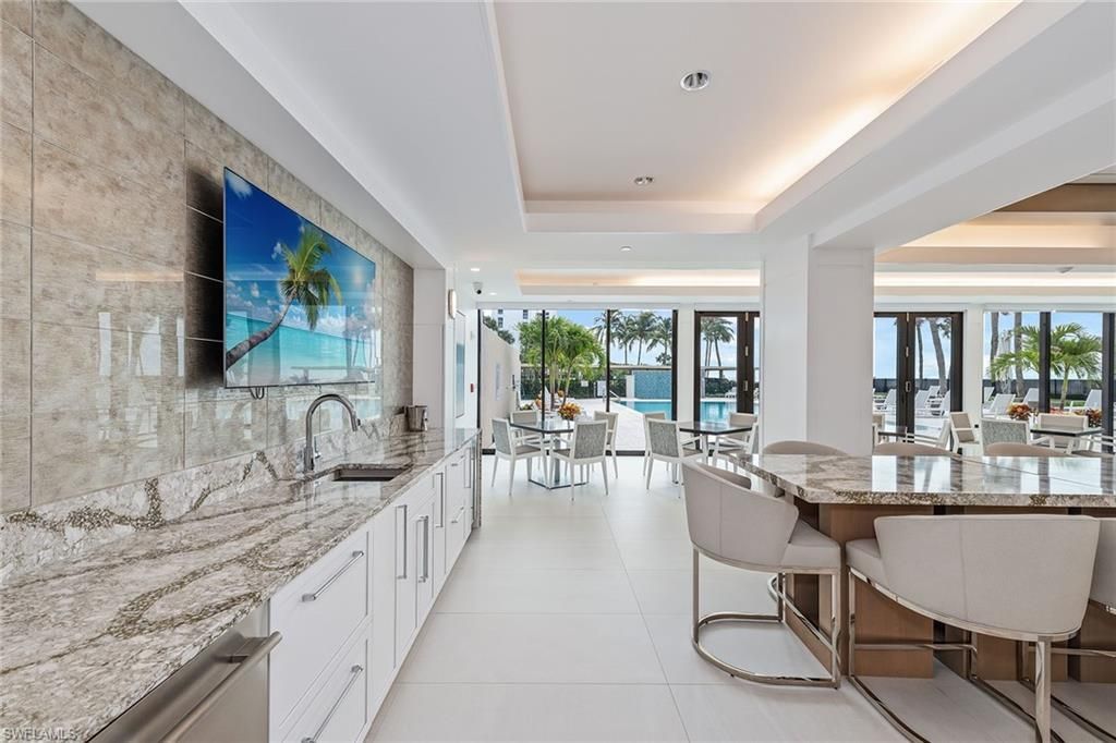 4001 Gulf Shore Blvd N, Unit 904, Naples, FL 34103 Photo