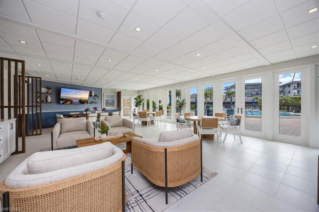 3410 Gulf Shore Blvd N, Unit 302, Naples, FL 34103 Photo