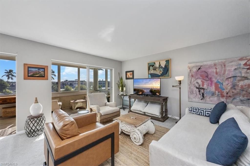 3410 Gulf Shore Blvd N, Unit 302, Naples, FL 34103 Photo