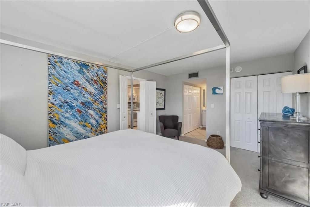 3410 Gulf Shore Blvd N, Unit 302, Naples, FL 34103 Photo