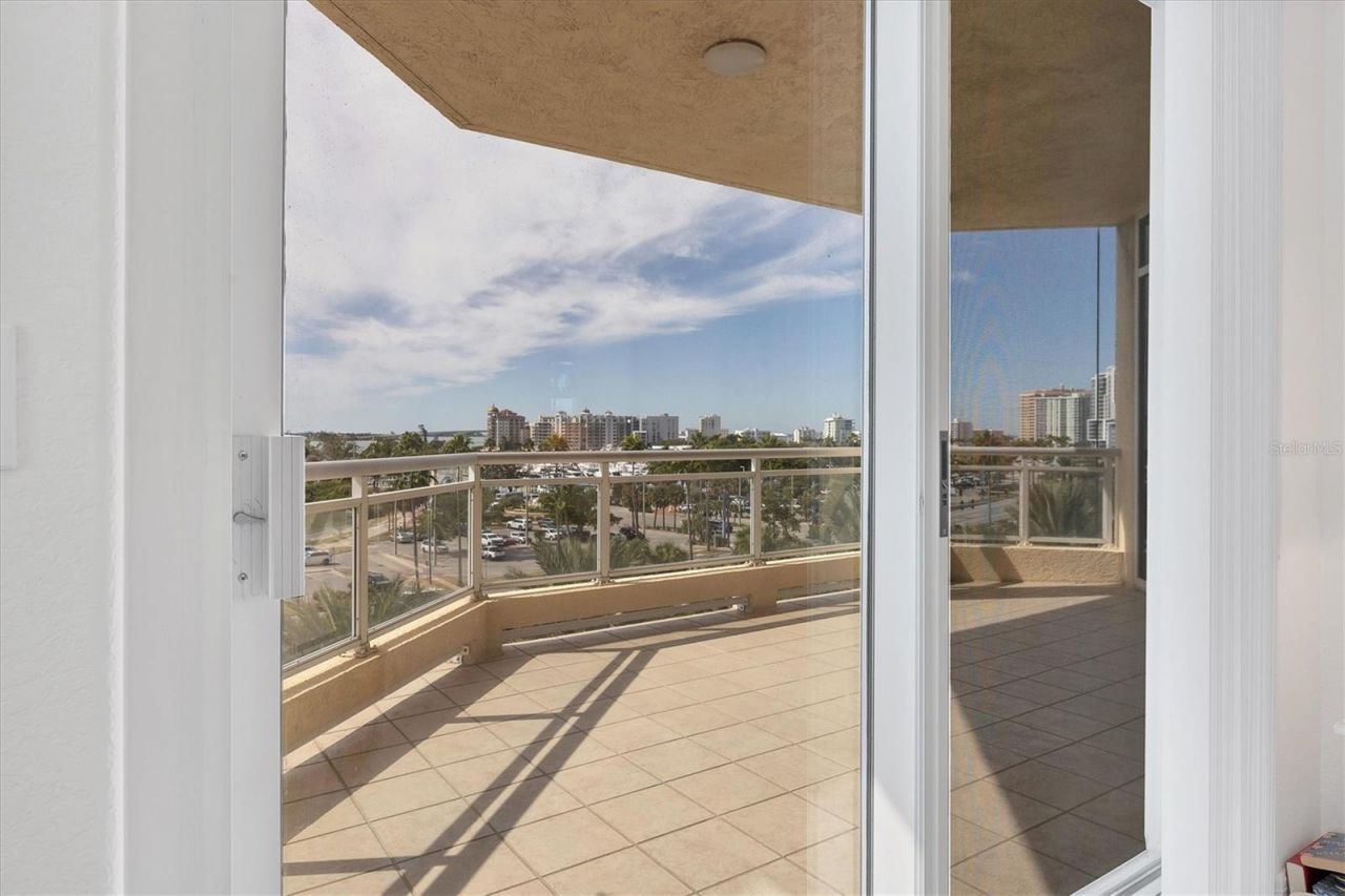 340 S Palm Avenue, Unit 32, Sarasota, FL 34236 Photo