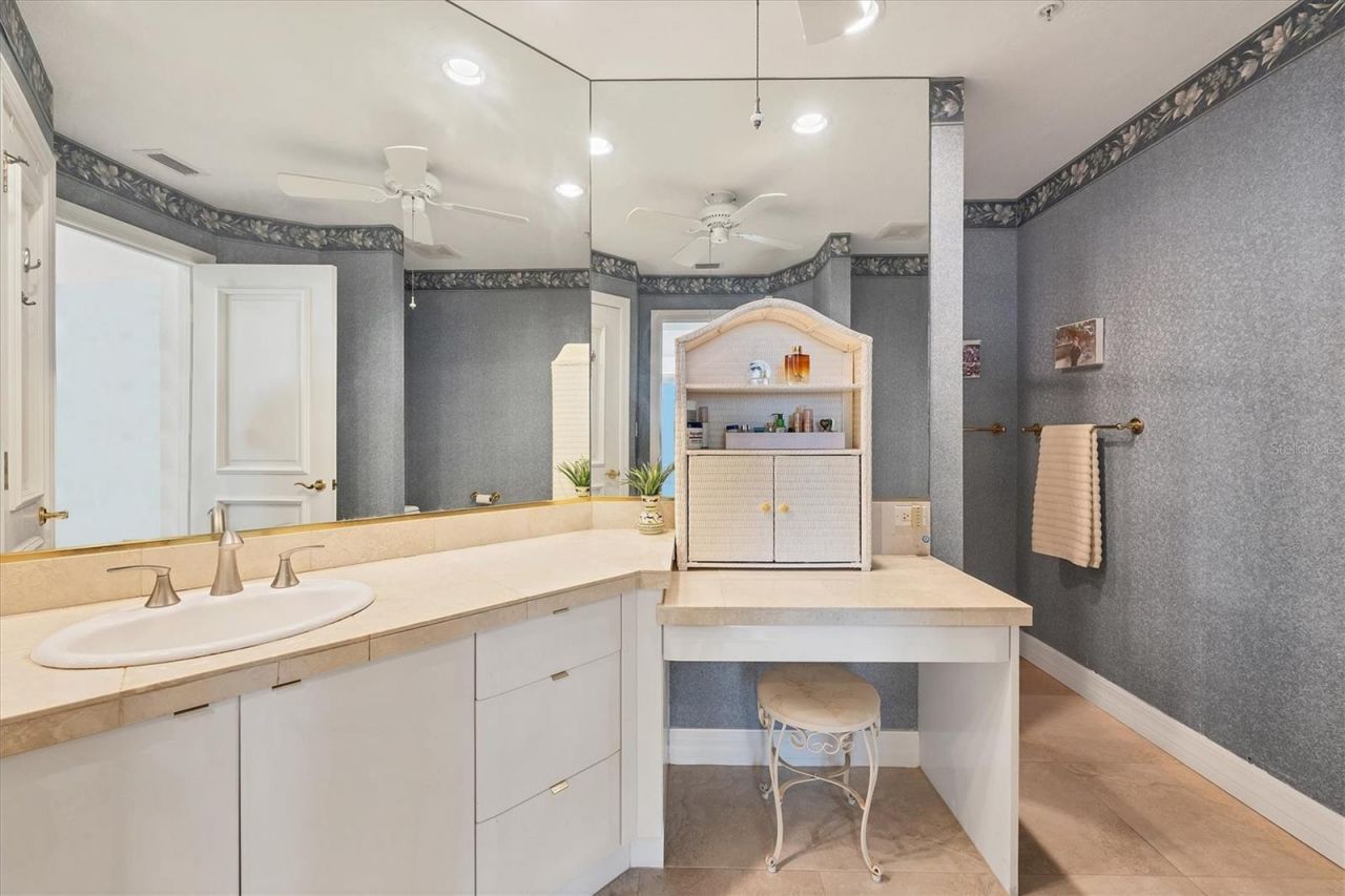 340 S Palm Avenue, Unit 32, Sarasota, FL 34236 Photo