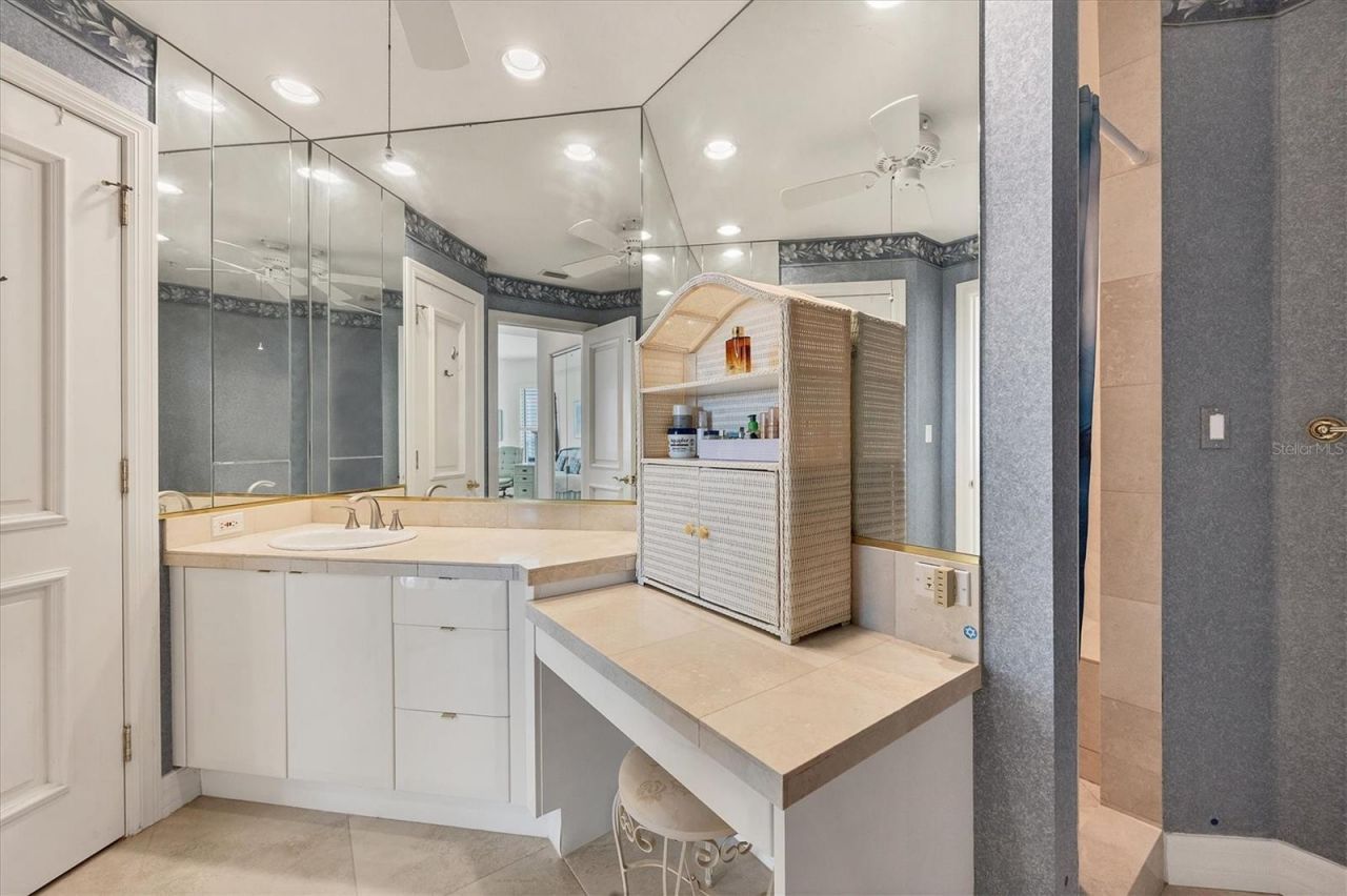 340 S Palm Avenue, Unit 32, Sarasota, FL 34236 Photo