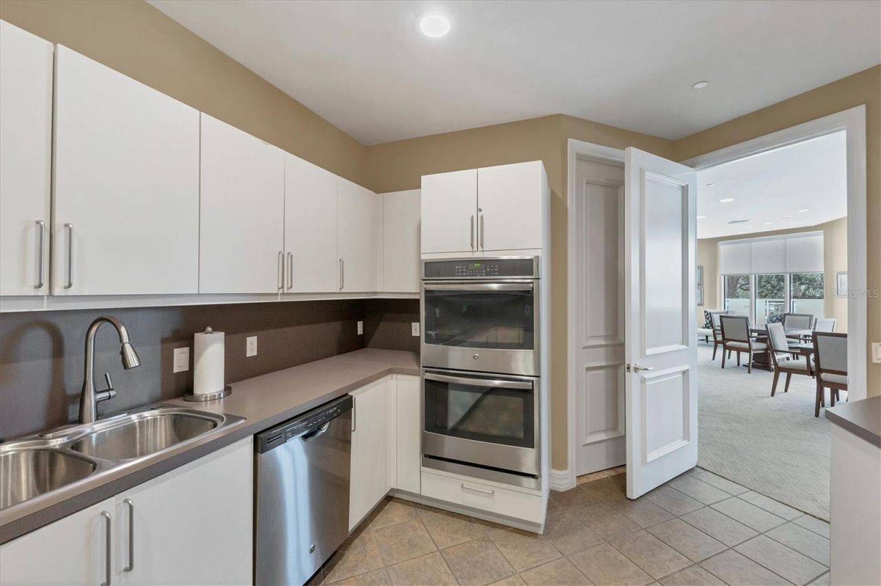 340 S Palm Avenue, Unit 32, Sarasota, FL 34236 Photo