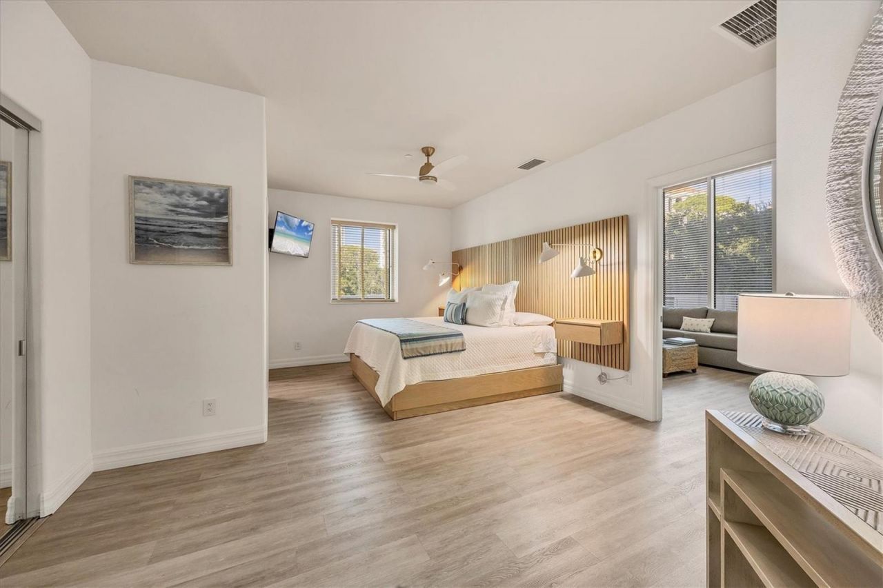 340 S Palm Avenue, Unit 32, Sarasota, FL 34236 Photo