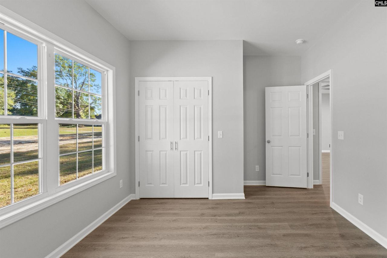 1359 Columbia Road Photo 10