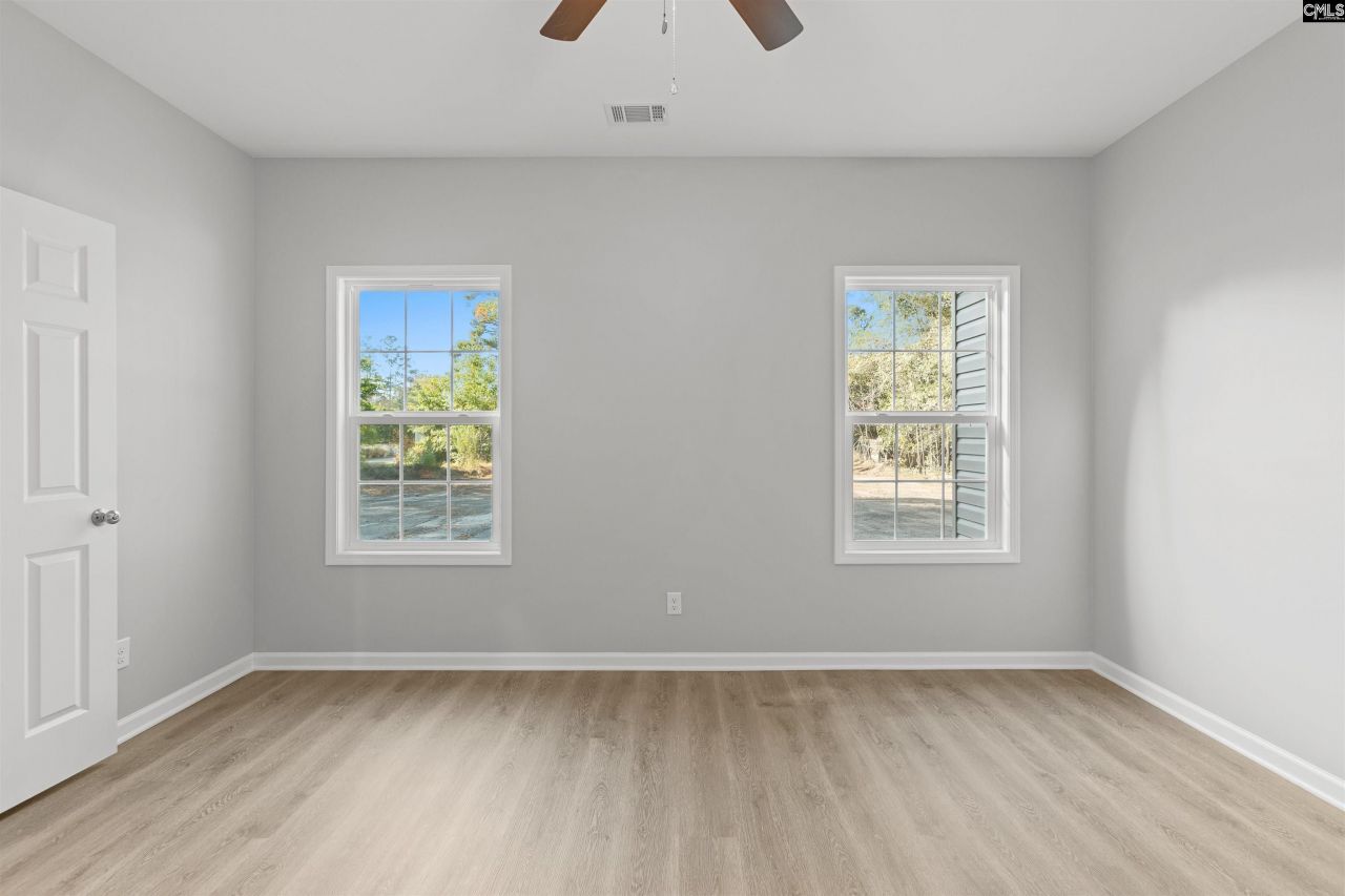 1359 Columbia Road Photo 15