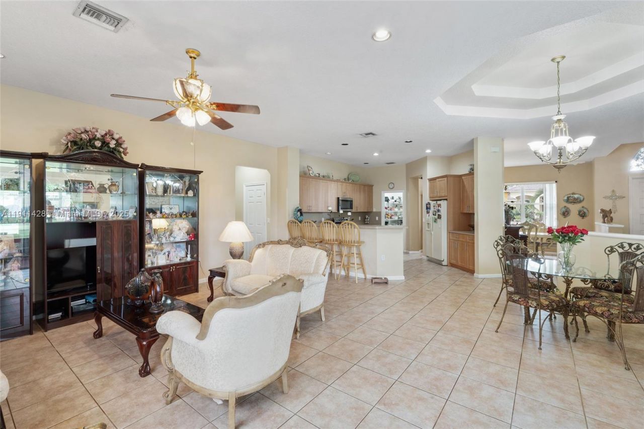 13875 SW 41st St, Davie, FL 33330 Photo