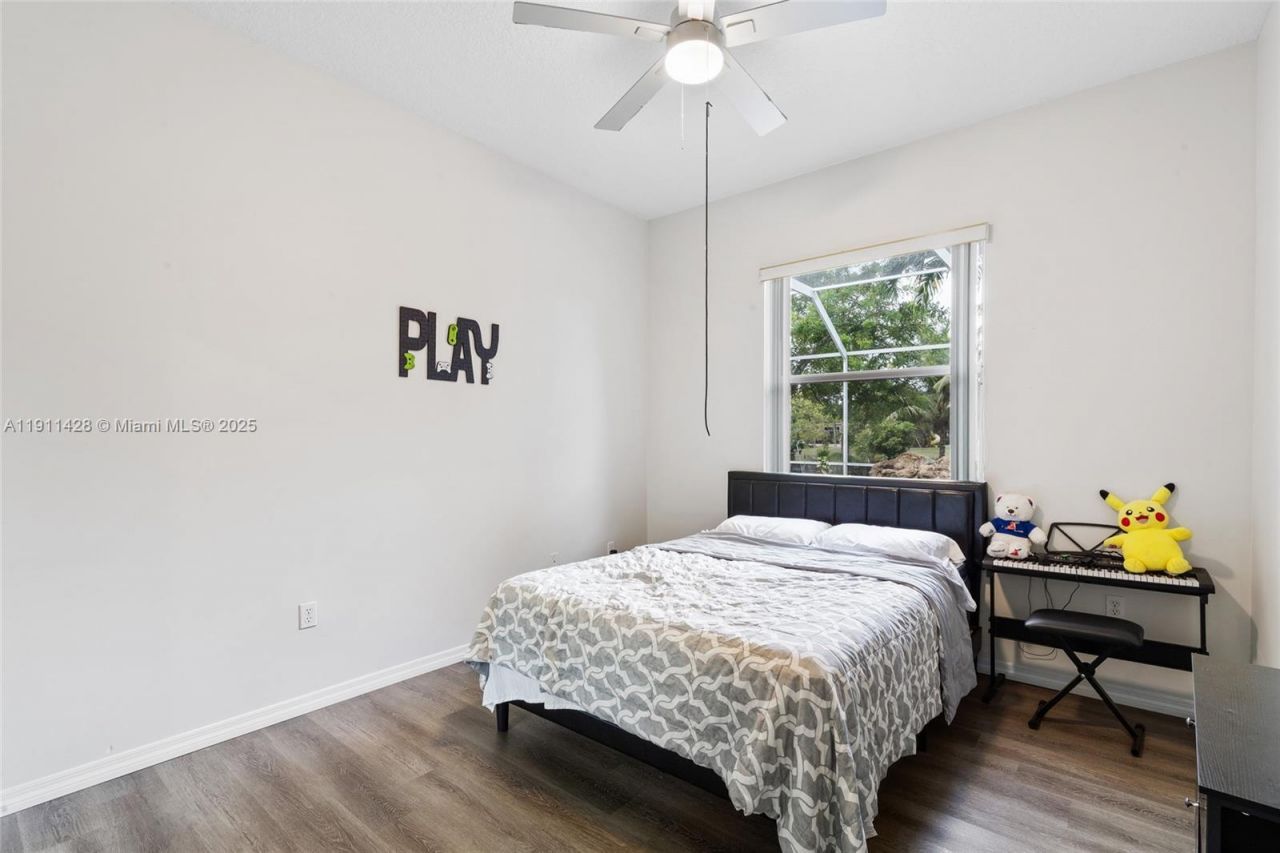 13875 SW 41st St, Davie, FL 33330 Photo