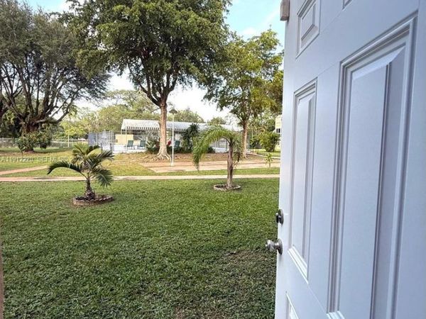 1301 NE 191st St, Unit F110, Miami, FL 33179