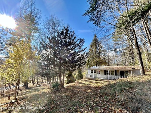 335 Tempaloni Road, Spring Glen, NY 12483