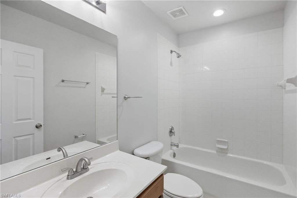 9656 Roundstone Cir, Fort Myers, FL 33967 Photo