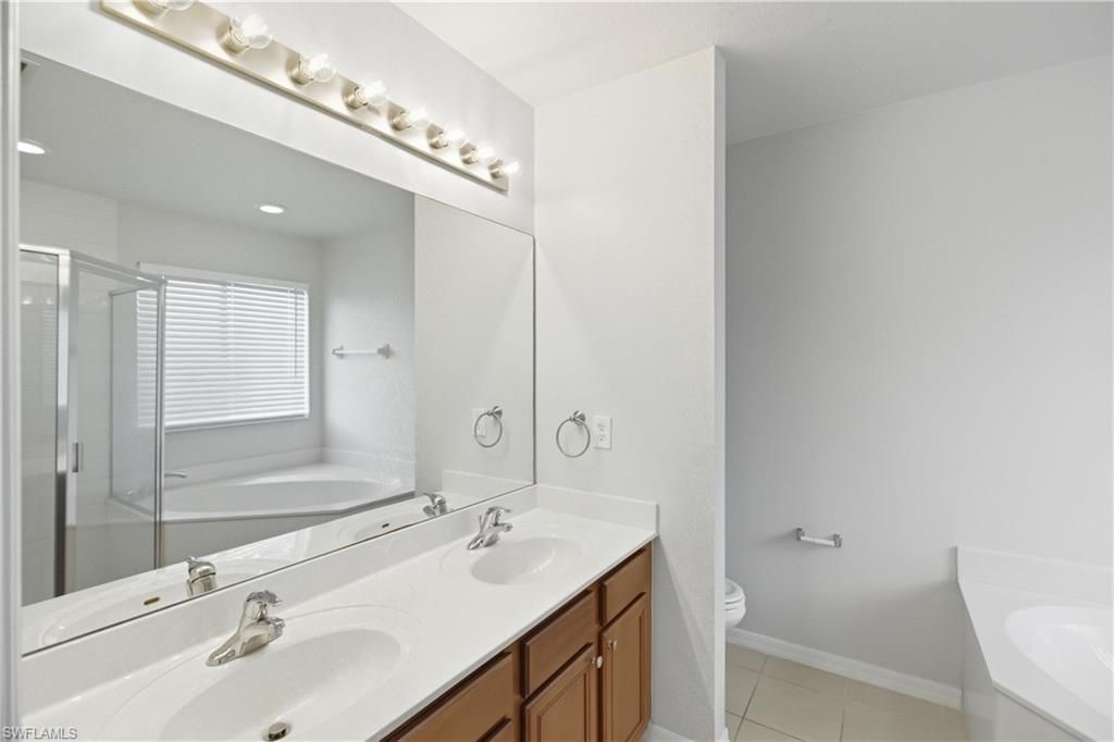 9656 Roundstone Cir, Fort Myers, FL 33967 Photo