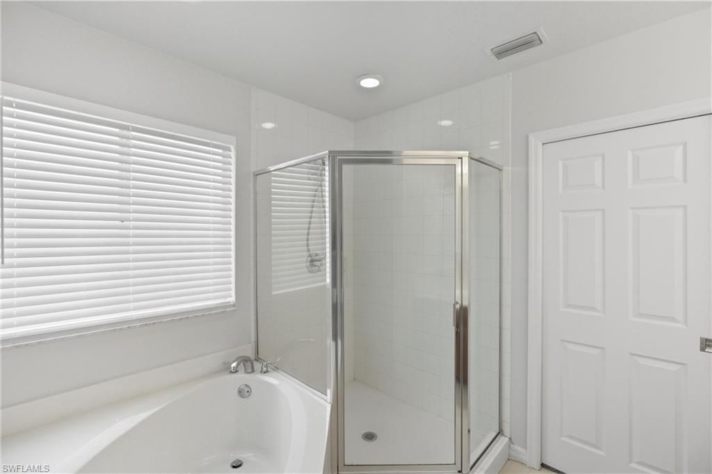 9656 Roundstone Cir, Fort Myers, FL 33967 Photo
