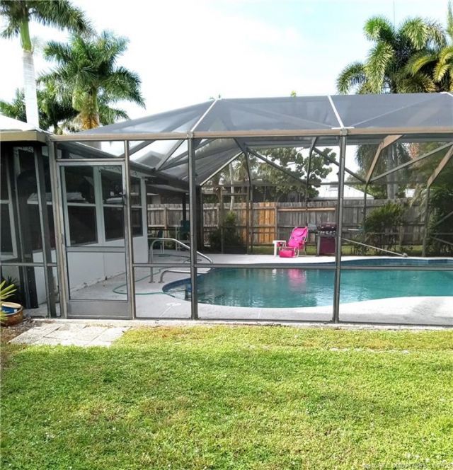 477 SE Seabreeze Lane, Port Saint Lucie, FL 34983 Photo