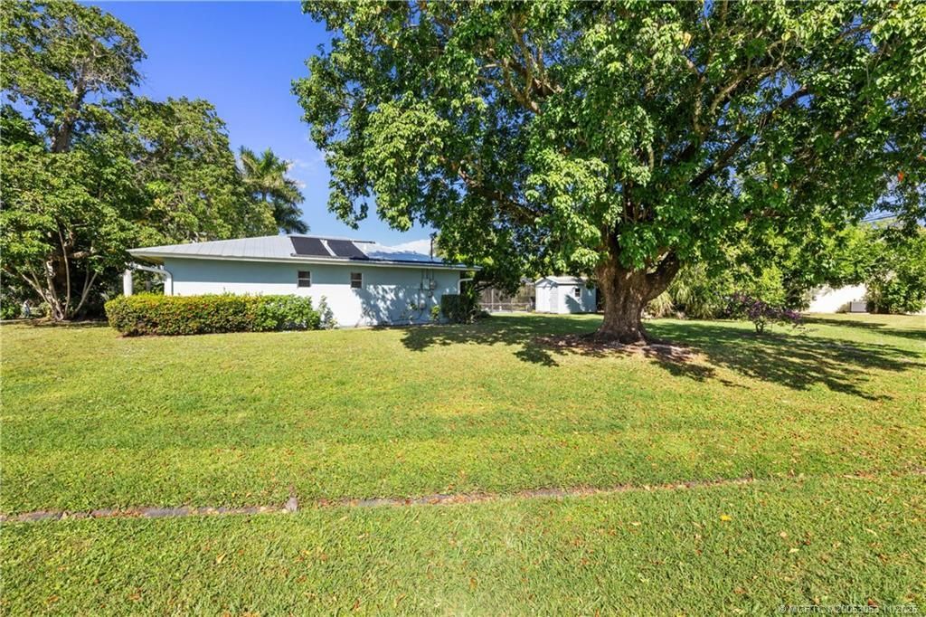 477 SE Seabreeze Lane, Port Saint Lucie, FL 34983 Photo