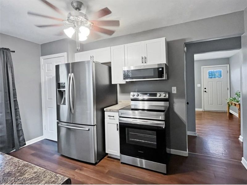 479 W High Street, Alliance, OH 44601 Photo 6