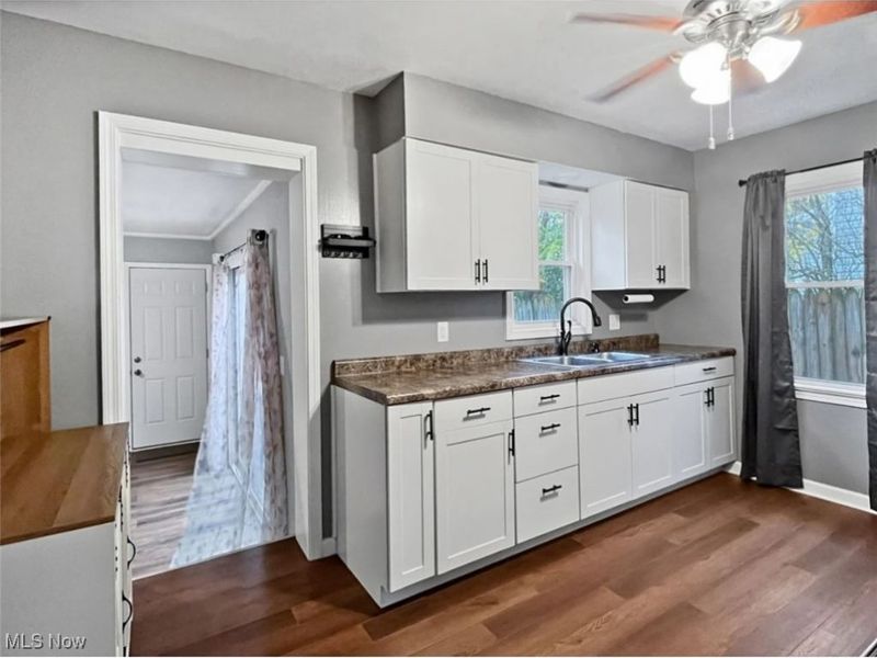 479 W High Street, Alliance, OH 44601 Photo 7