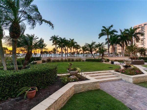 4021 Gulf Shore BLVD N, Unit G7, NAPLES, FL 34103