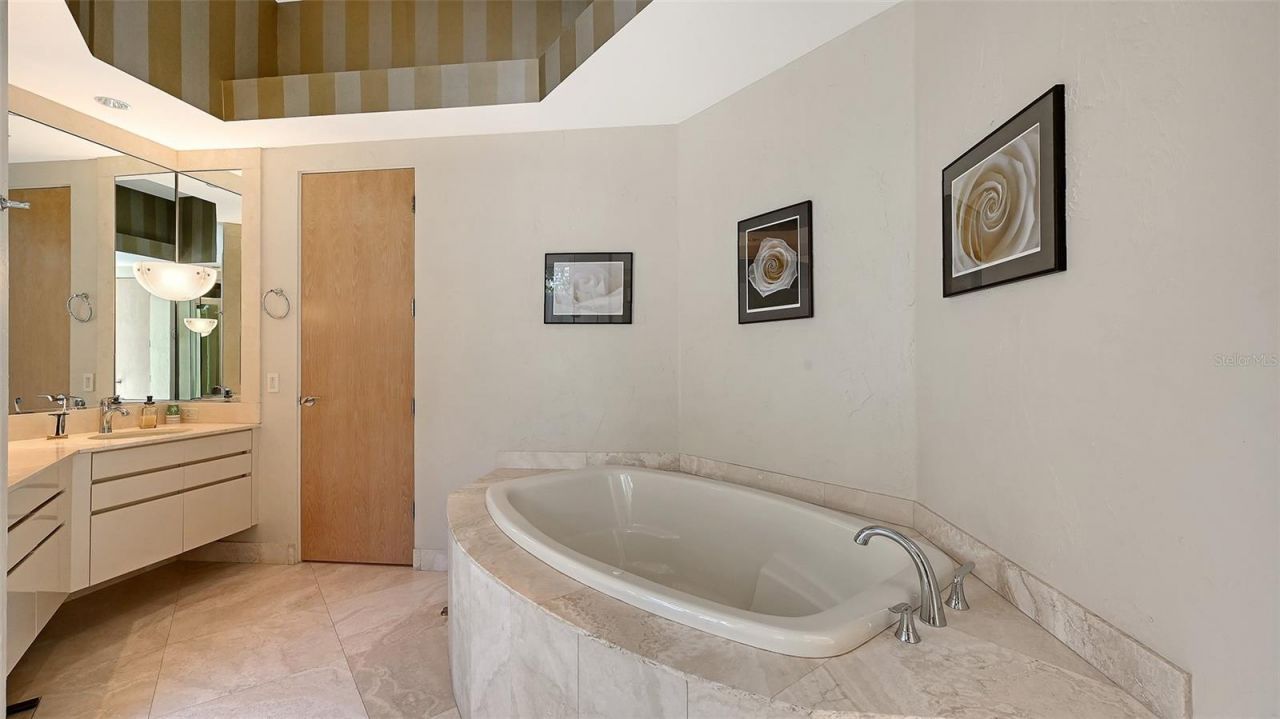 510 Harbor Gate Way, Longboat Key, FL 34228 Photo