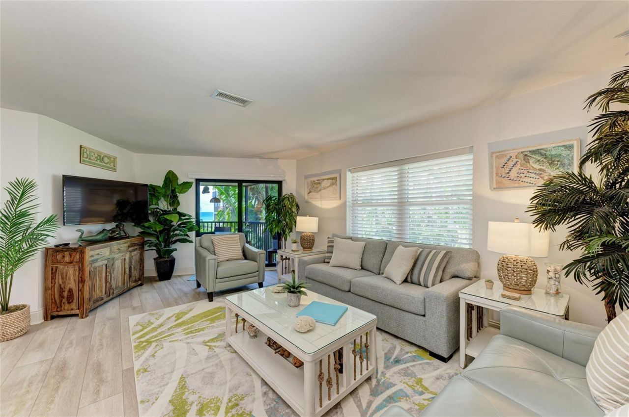 5125 Gulf Of Mexico Drive, Unit 7, Longboat Key, FL 34228 Photo