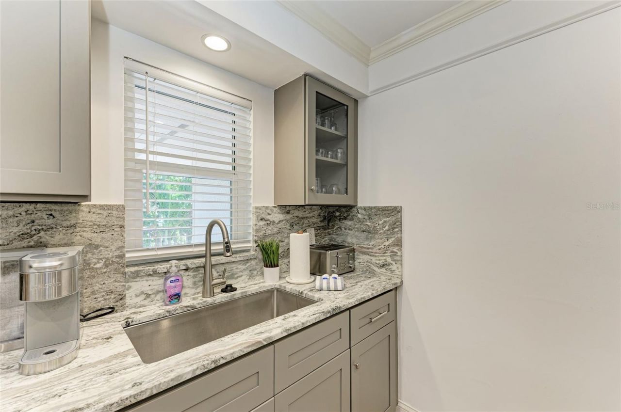 5125 Gulf Of Mexico Drive, Unit 7, Longboat Key, FL 34228 Photo