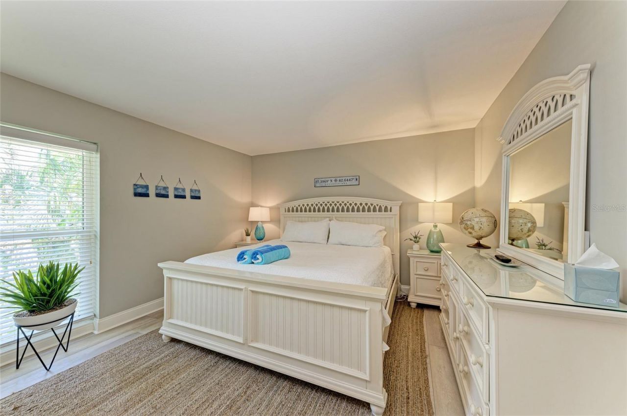 5125 Gulf Of Mexico Drive, Unit 7, Longboat Key, FL 34228 Photo