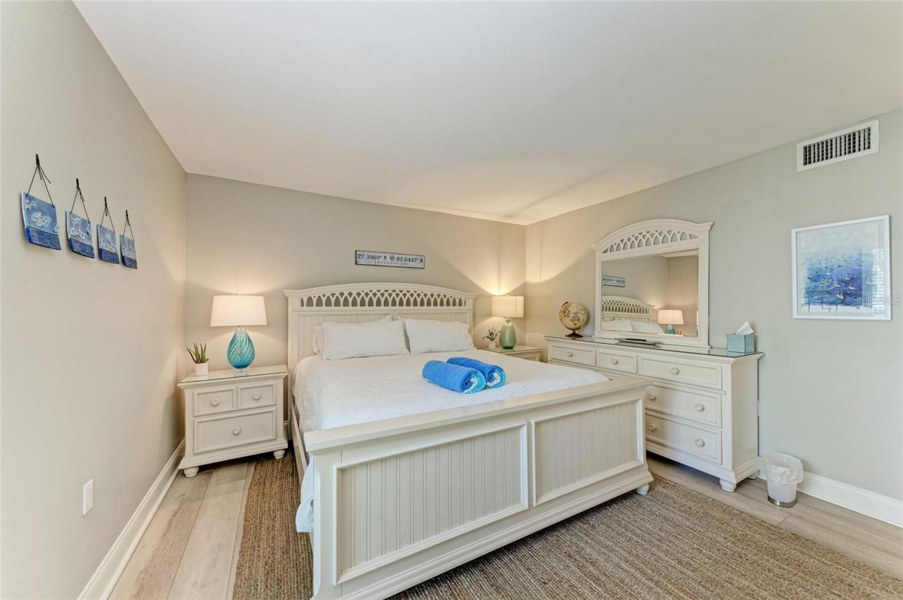 5125 Gulf Of Mexico Drive, Unit 7, Longboat Key, FL 34228 Photo