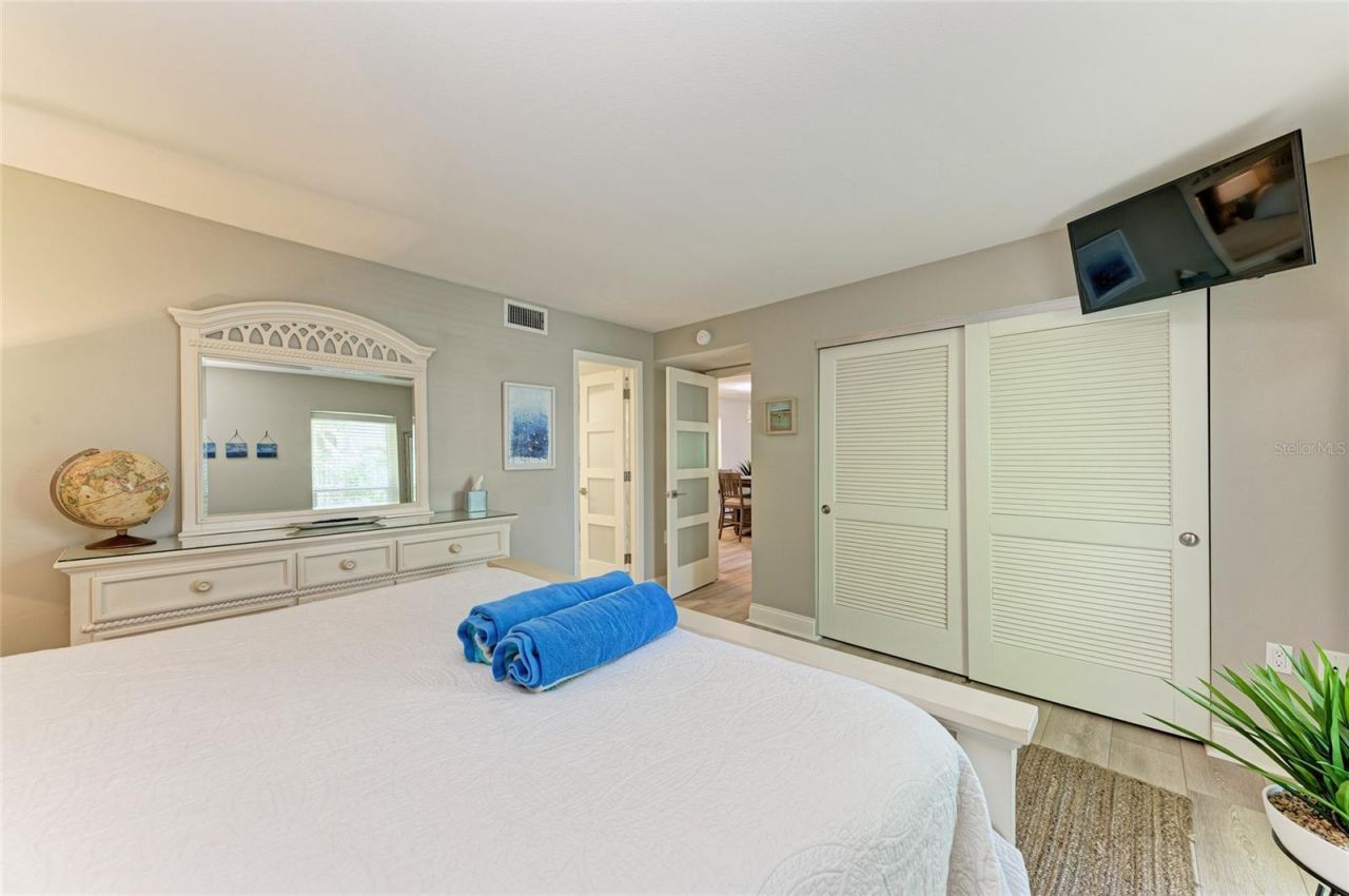 5125 Gulf Of Mexico Drive, Unit 7, Longboat Key, FL 34228 Photo