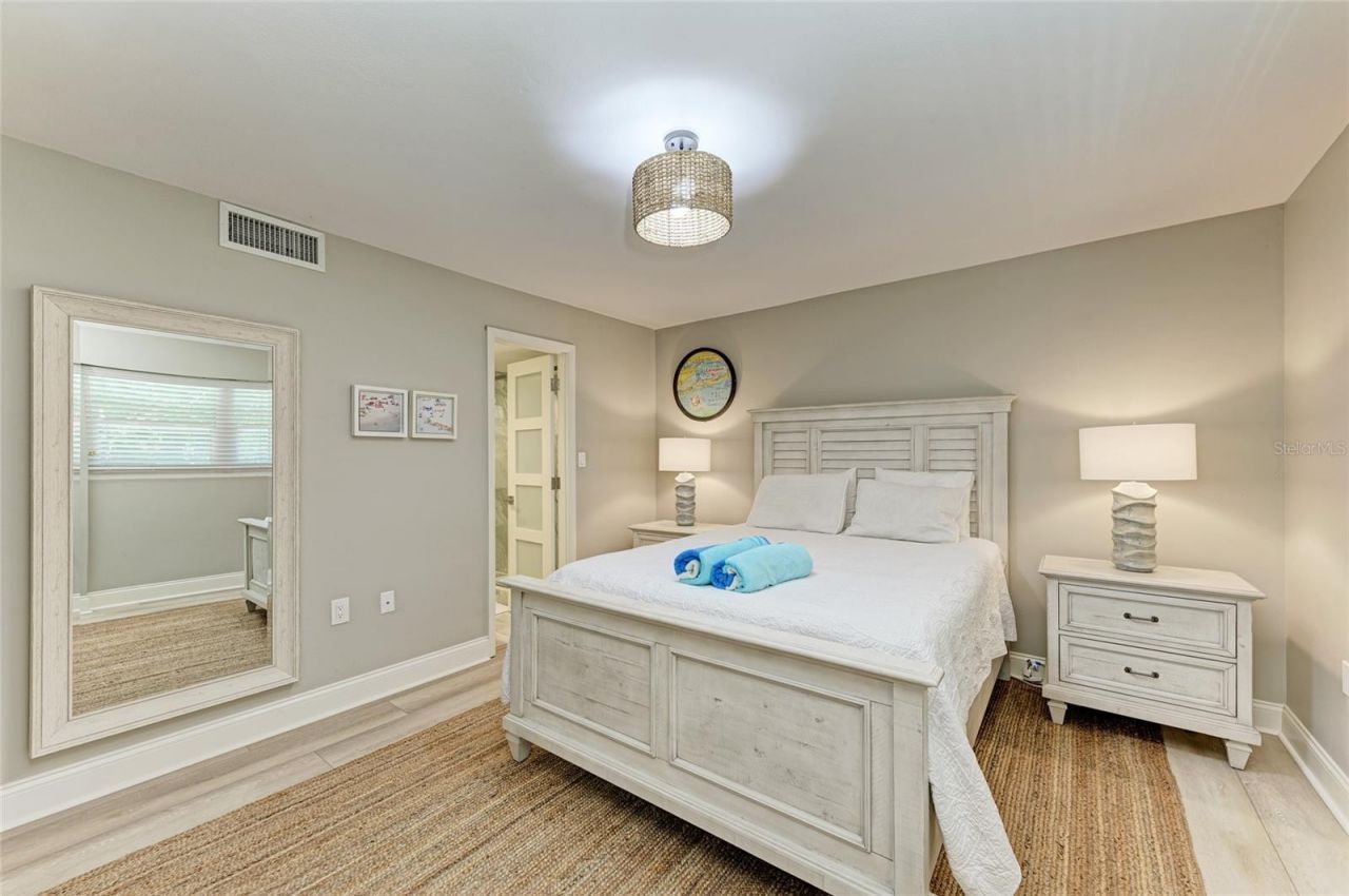 5125 Gulf Of Mexico Drive, Unit 7, Longboat Key, FL 34228 Photo