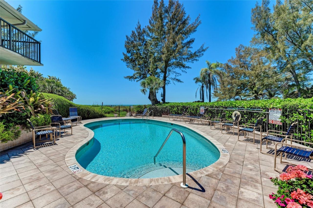 5125 Gulf Of Mexico Drive, Unit 7, Longboat Key, FL 34228 Photo