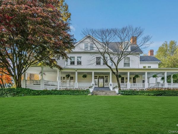 24 Harbor Hill Road, Huntington Bay, NY 11743