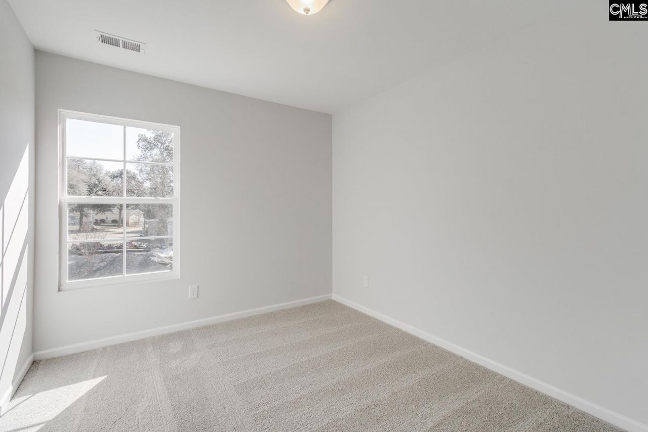 1084 Astoria Drive Photo 21