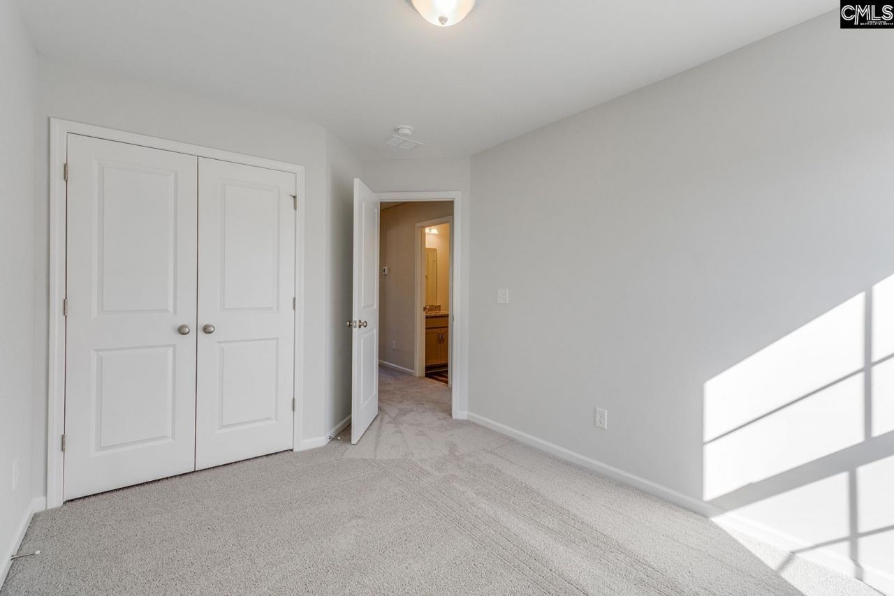 1084 Astoria Drive Photo 22