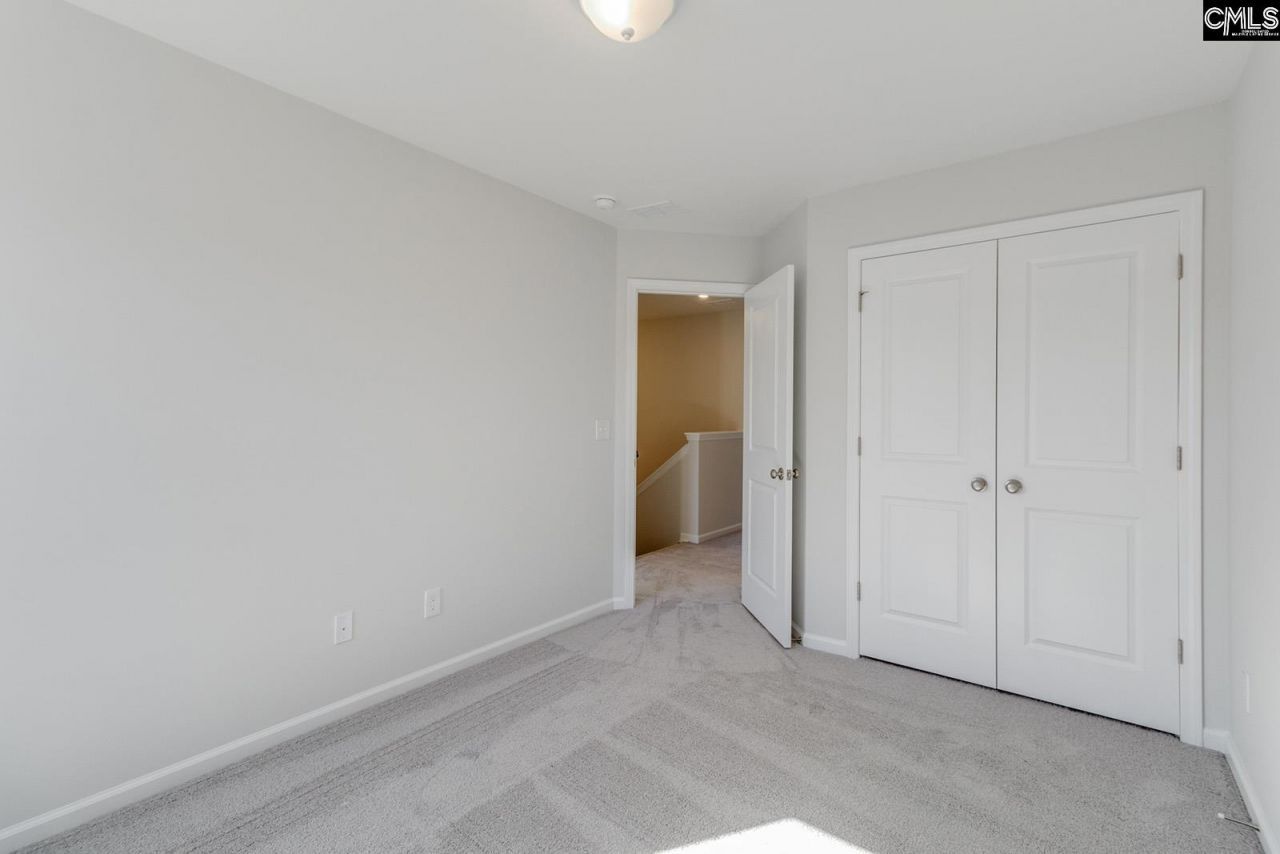 1084 Astoria Drive Photo 24